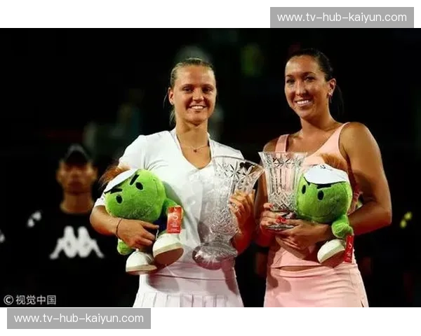 网坛双姝：李娜与沃兹尼亚奇，两位传奇的较量与传承
